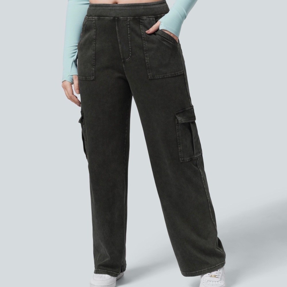 NWT HALARA Black Wide-Leg Cargo Pants